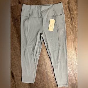 Sweaty Betty 7/8 length soft pants size 12 new with tags